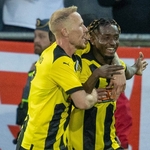 Ajax Cruise And Aberdeen Battle Back In Europa League