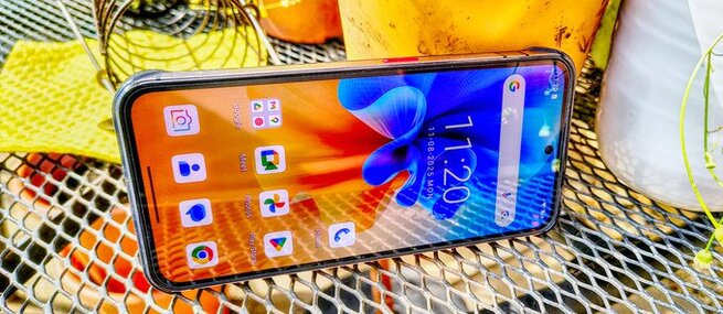 Oukitel WP210 Review: Rugged Yet Lightweight Smartphone
