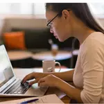 Should You Include a Side Gig on Your Resume? 3 Key Factors to Decide