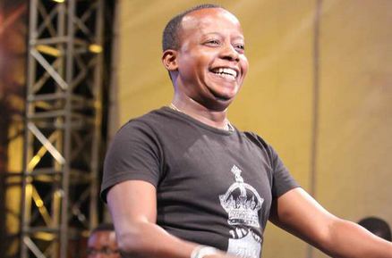 Kanda King Pays Tribute To Dad