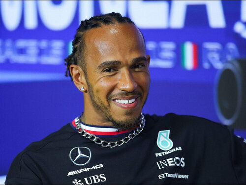 Mercedes’ Lewis Hamilton Reveals ‘Casual Conversations’ With Ferrari