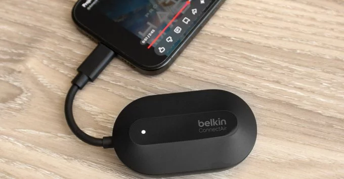 Wireless HDMI Adapter Solves Travel Cable Hassles