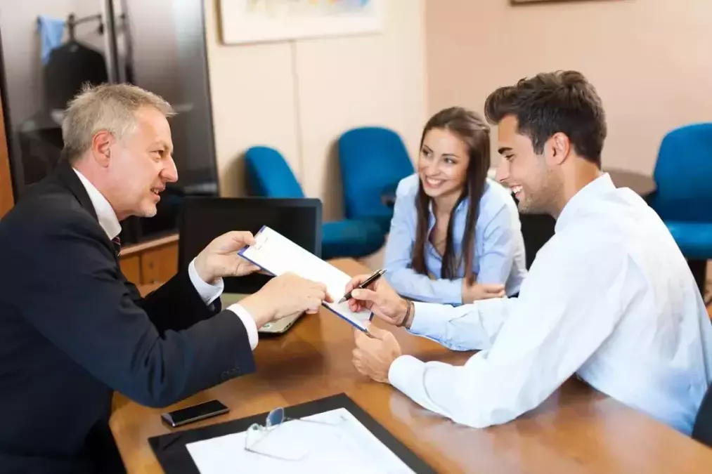 Understanding the Role of a Loan Signing Notary