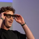 AI Creep-Tech Wearables Ignore Everyone's Privacy But the Wearer's