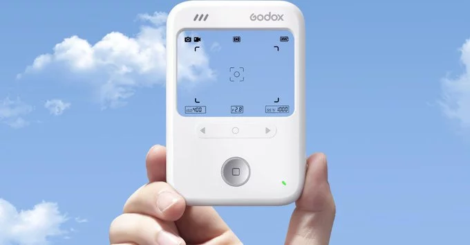 Slim Camera with Transparent LCD Viewfinder: A Game-Changer for Photography