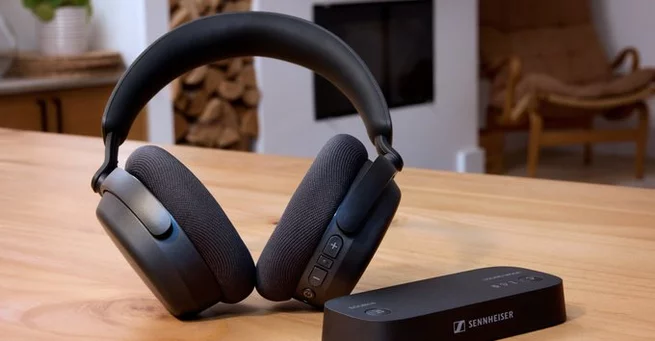 Bluetooth Auracast Transmitter Lets Everyone Hear Your TV—No Pairing