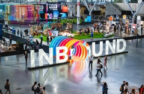 HubSpot Unveils Strategy To Integrate AI Across The Platform