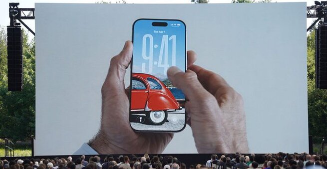 Apple Launches Public Betas for iOS 26 and More with Liquid Glass