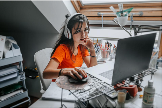 4 Low-Stress Side Jobs To Fund Your Job Search