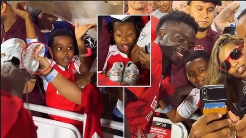 Fans Praise Bukayo Saka For His Reaction To Woman Trying To 'Steal' His Boots