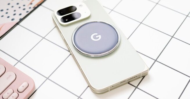 Google Picks 15 Fans to Test Next Pixel