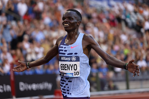 Kenya's Daniel Simiu Wins Delhi Half Marathon