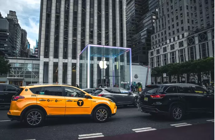 Ron Johnson: Leadership Lessons From Apple Retail