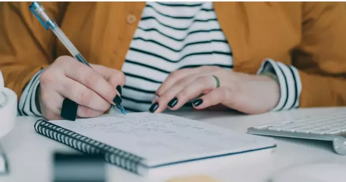 How to Use ChatGPT to Plan Your Week: 3 Smart Prompts