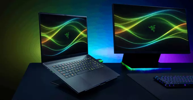 Razer Blade 16 Review: Intel Panther Lake Boosts Speed