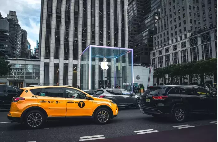 Ron Johnson: Leadership Lessons From Apple Retail
