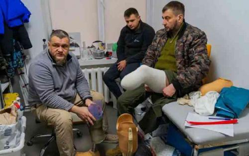 Ukraine Amputees Prepare To Go Back to War