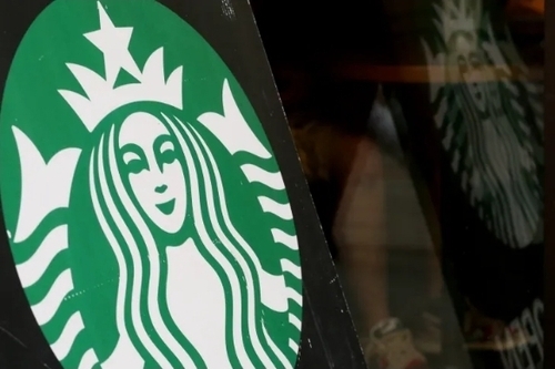 Starbucks Is Experimenting With ‘Scanless Checkout’ For Drive-Through Users