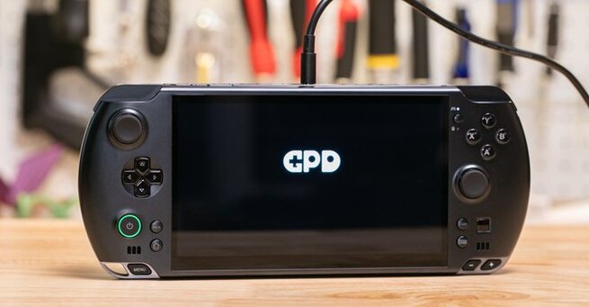 Steam Deck Rival Embraces The Cord