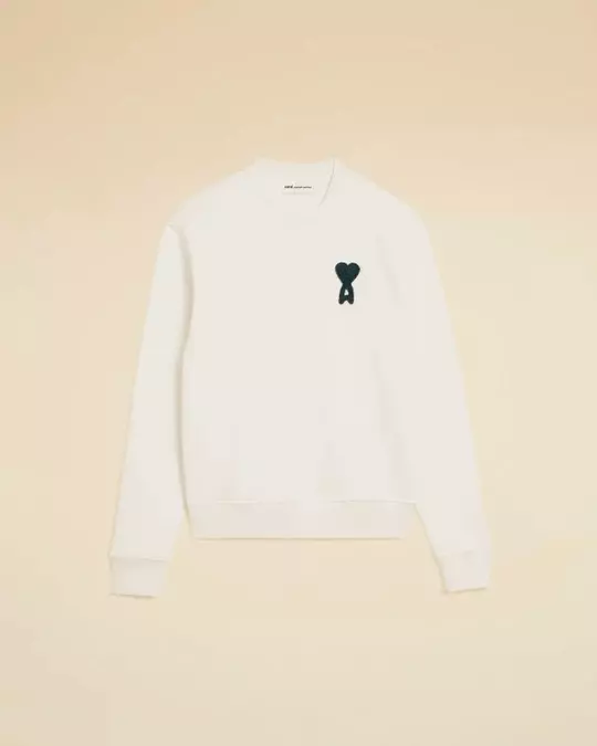 Why Is French-Inspired Sweatwear Perfect for Modern Wardrobes?