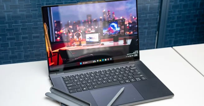 Lenovo Yoga Pro 9i Pushes OLED Limits