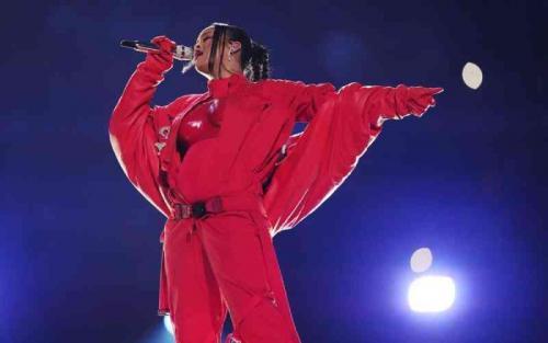 Rihanna Will Sing 'Lift Me Up' At The Oscars Next Month