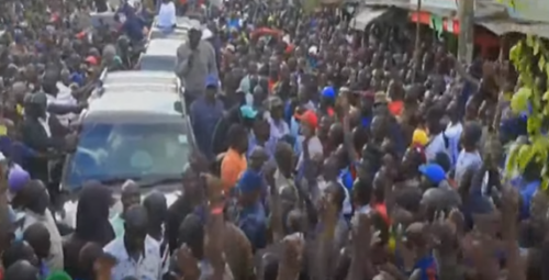 Raila Lauds Protesters As He Storms Kibra For Demos