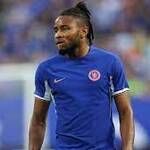 Chelsea's Nkunku Injures Knee, Pochettino Refuses to Blame Pitch