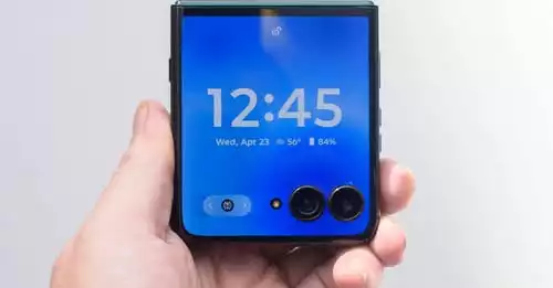 iPhone Flip Leak Signals Apple’s Foldable Shift