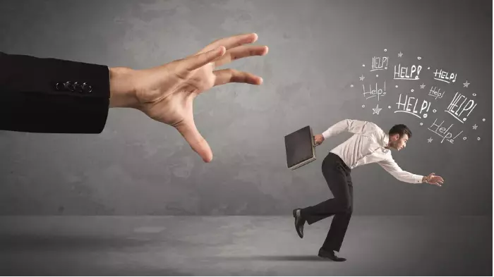 7 Signs Your Manager May Be Blocking Career Growth