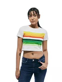 How to Style Cropped and Cotton T-Shirts Year-Round