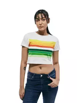 How to Style Cropped and Cotton T-Shirts Year-Round