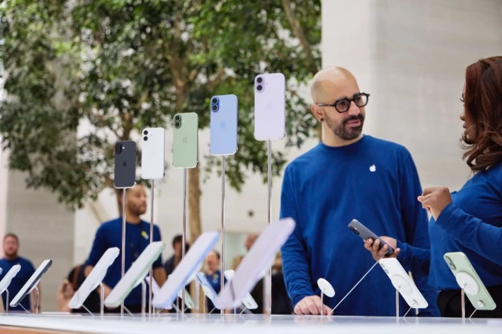 Smartphone Leasing and Subscriptions: The Future of Phone Upgrades