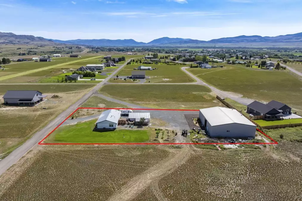 Small Plane Hangar: Finding the Right Space for Your Aircraft