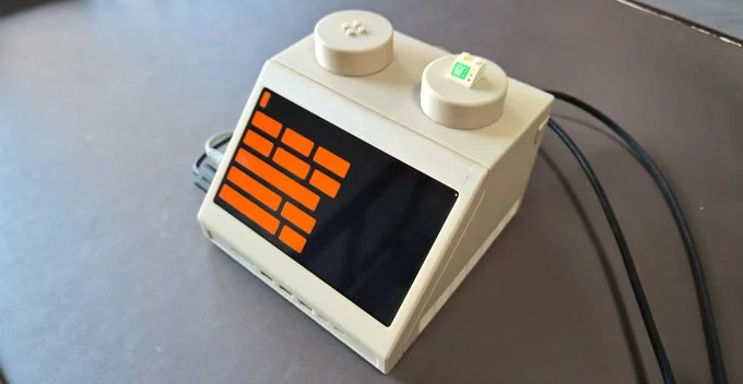 Lego Computer Brick PC Turns Nostalgia Into a Real Desktop