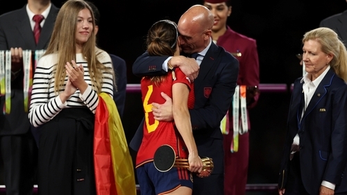 Not Difficult 'Not To Kiss Somebody' - UN Wades Into Spain Row