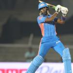 Sensational Matthews Helps Mumbai Slay RCB