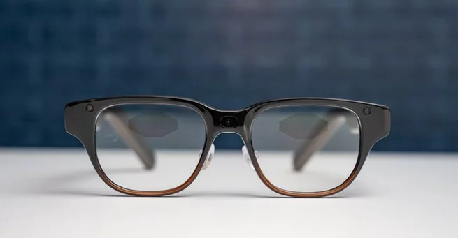 Lenovo AI Glasses Reveal Bold CES 2026 Concept