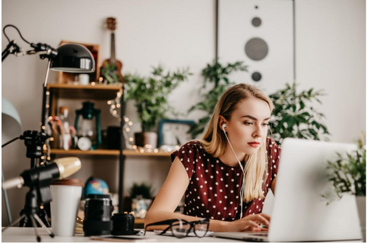 How To Make More Money As A Freelancer (5 Smart Tips)