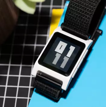 Pebble 2 Duo: The Smartwatch That Lasts a Month