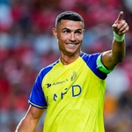 Crowds Hail Ronaldo's Arrival In Iran Ahead Of Match