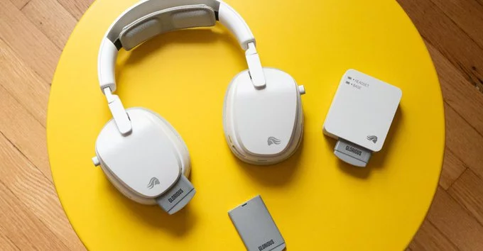 The Wireless Headset That Gets Hot-Swappable Batteries Right