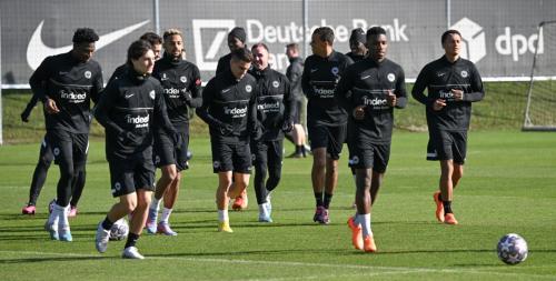 Napoli Don't Play Like An Italian Team, Says Frankfurt Coach