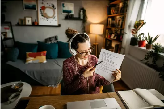 5 Benefits Of Starting A Side Hustle (That Aren't Just Money Making)