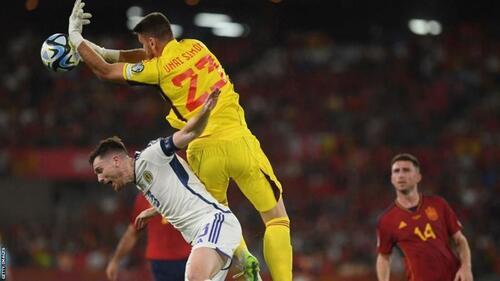 Andrew Robertson: Scotland And Liverpool Defender Suffers Shoulder Injury