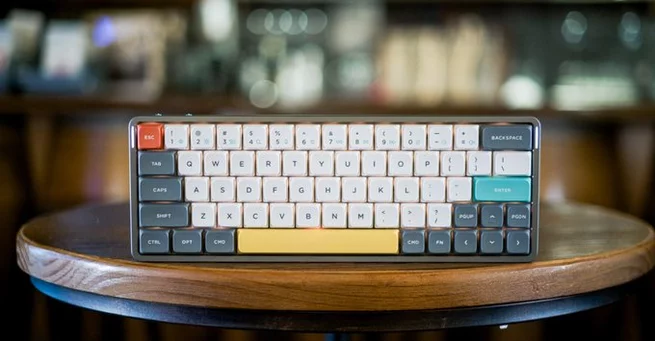 Portable Mechanical Keyboard Transforms Writing