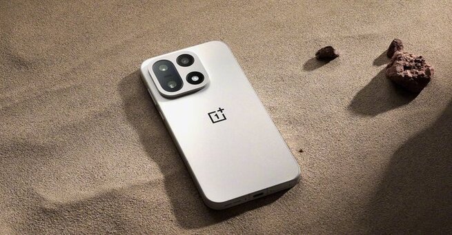 OnePlus 15 Launches in China, Global Debut Soon