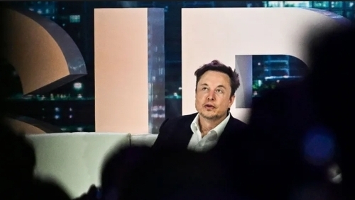 Elon Musk’s Lawyers Accuse Nonprofit Of Colluding With Twitter Rivals