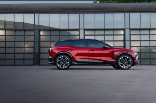 GM Begins Shipping A Pricier-Than-Expected Chevy Blazer EV