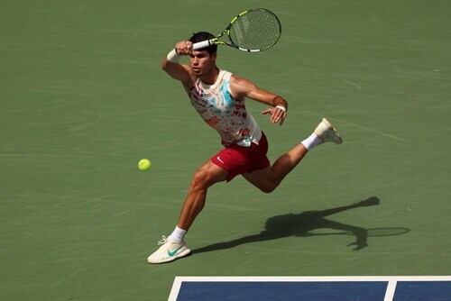 Alcaraz Holds Off Evans To Reach US Open Fourth Round